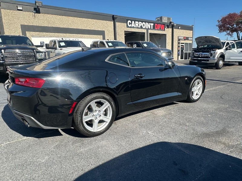 2016 Chevrolet Camaro 1LT photo 19
