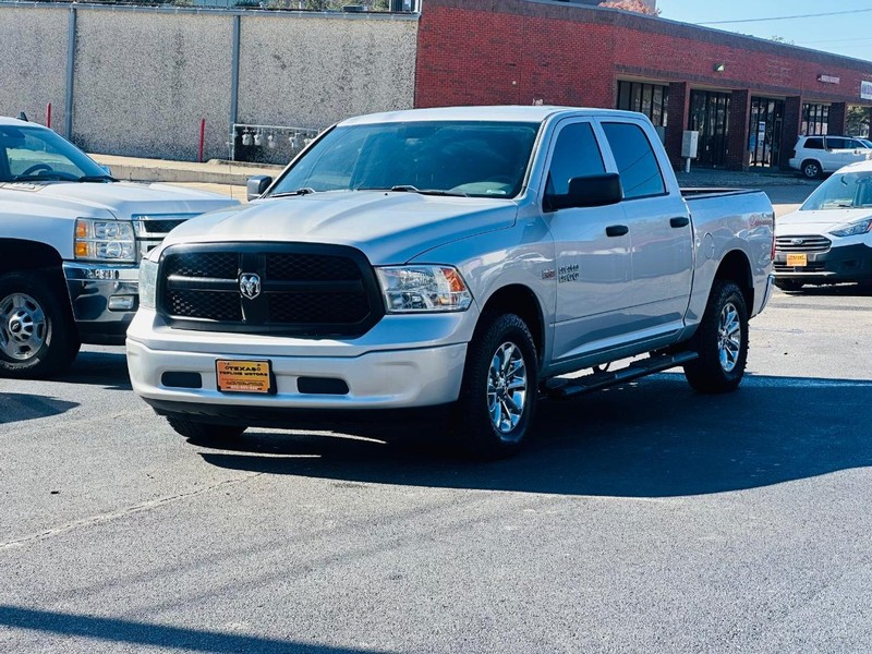 Ram 1500 Vehicle Full-screen Gallery Image 02