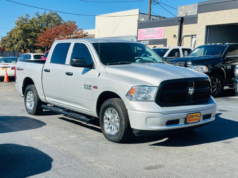 Ram 1500 Vehicle Full-screen Gallery Image 04