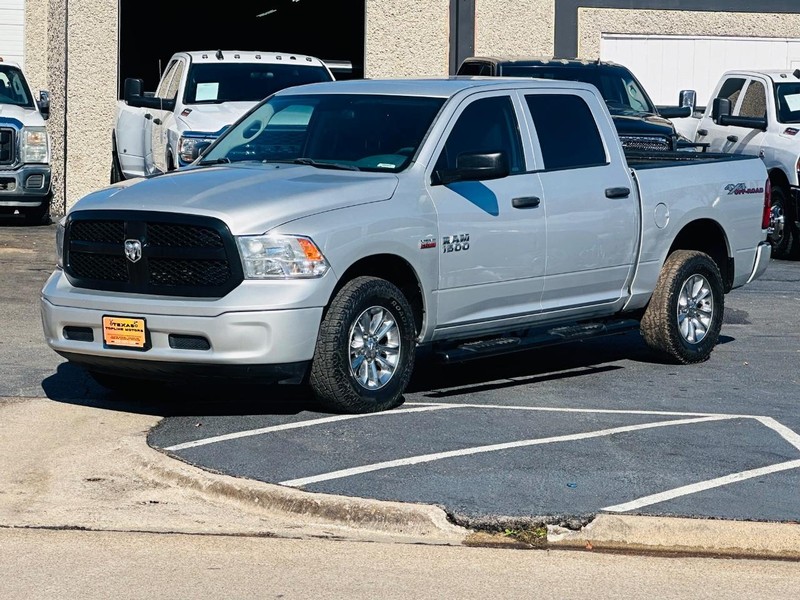 Ram 1500 Vehicle Full-screen Gallery Image 16