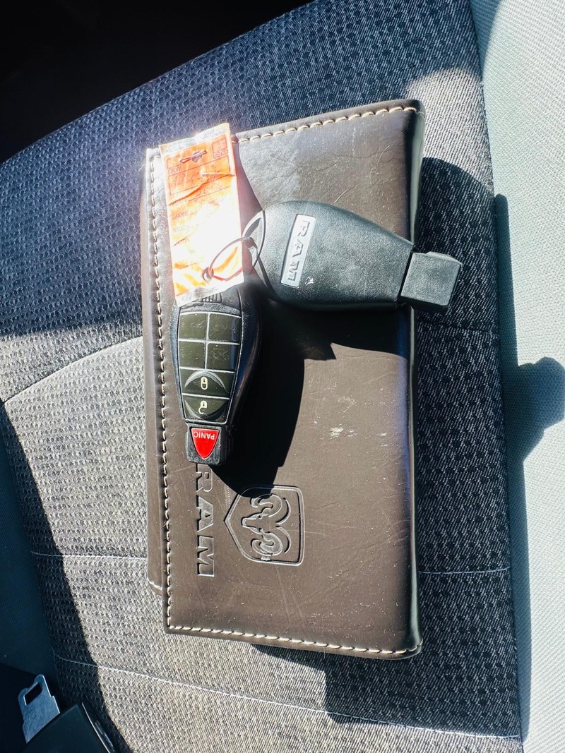 Ram 1500 Vehicle Full-screen Gallery Image 25