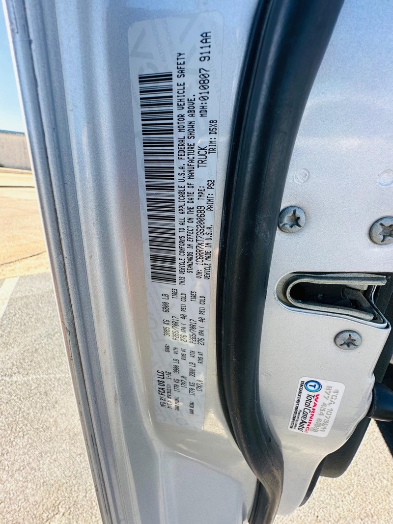 Ram 1500 Vehicle Full-screen Gallery Image 28