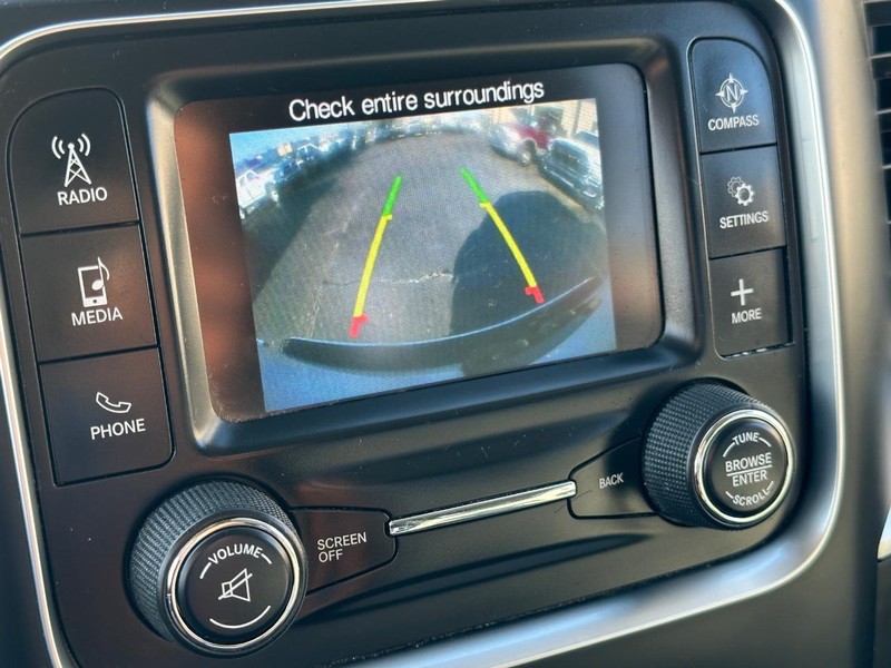 Ram 1500 Classic Vehicle Full-screen Gallery Image 35