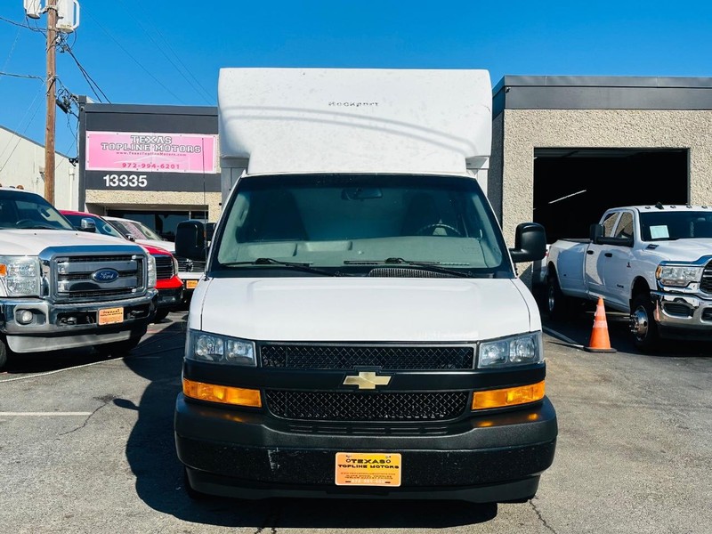 Chevrolet Express Commercial Vehicle Full-screen Gallery Image 5