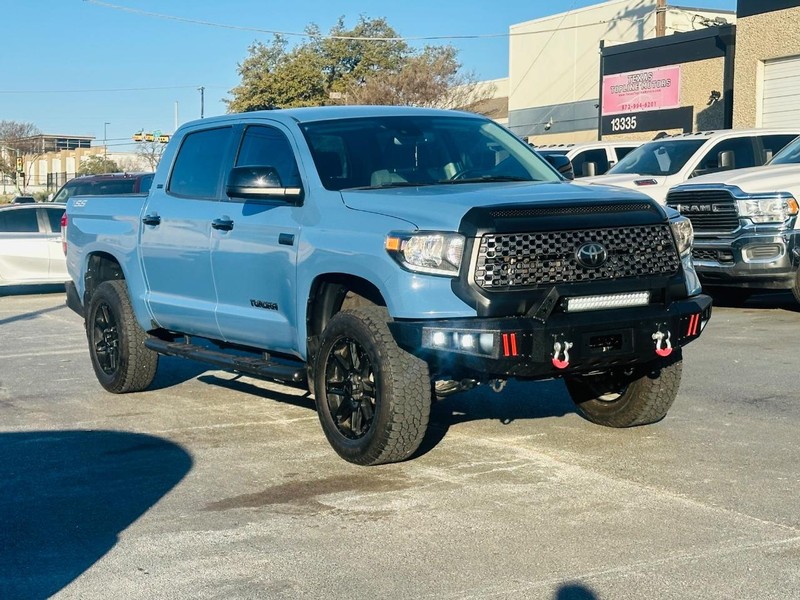 Toyota Tundra 2WD Vehicle Full-screen Gallery Image 02