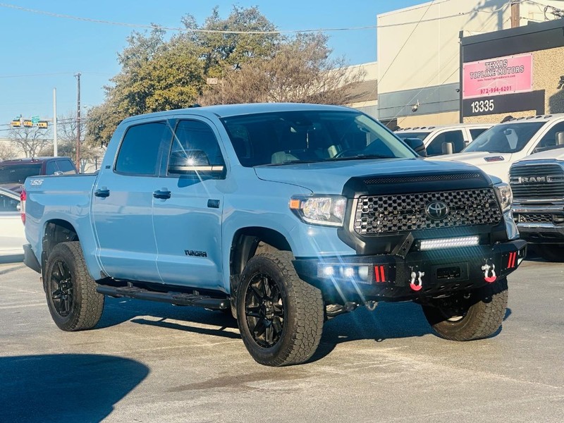 Toyota Tundra 2WD Vehicle Full-screen Gallery Image 05