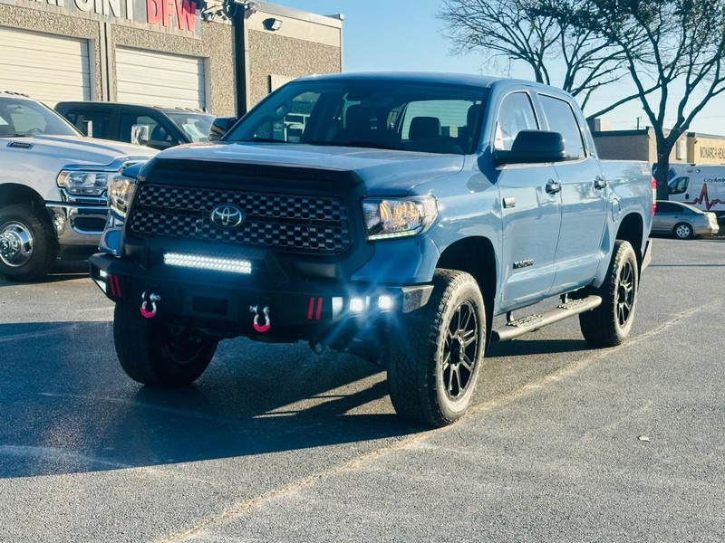 Toyota Tundra 2WD Vehicle Full-screen Gallery Image 09