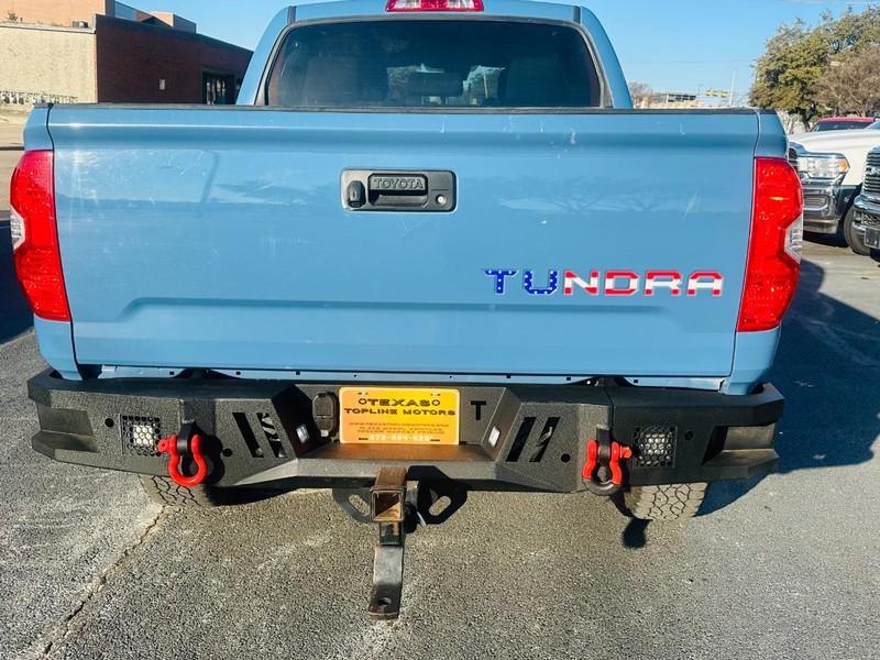 Toyota Tundra 2WD Vehicle Full-screen Gallery Image 14