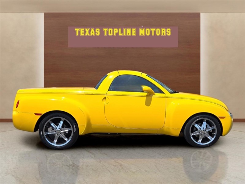 Chevrolet SSR Vehicle Full-screen Gallery Image 06