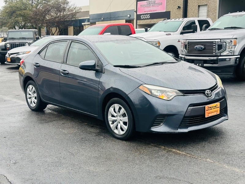 Toyota Corolla Vehicle Full-screen Gallery Image 4