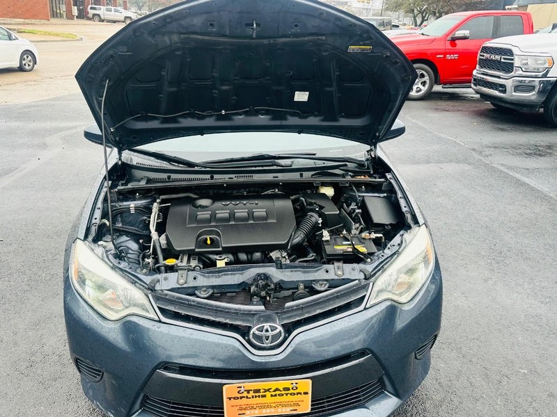 Toyota Corolla Vehicle Full-screen Gallery Image 25