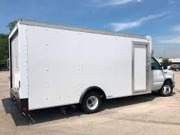 Ford E-Series Cutaway Vehicle Full-screen Gallery Image 2