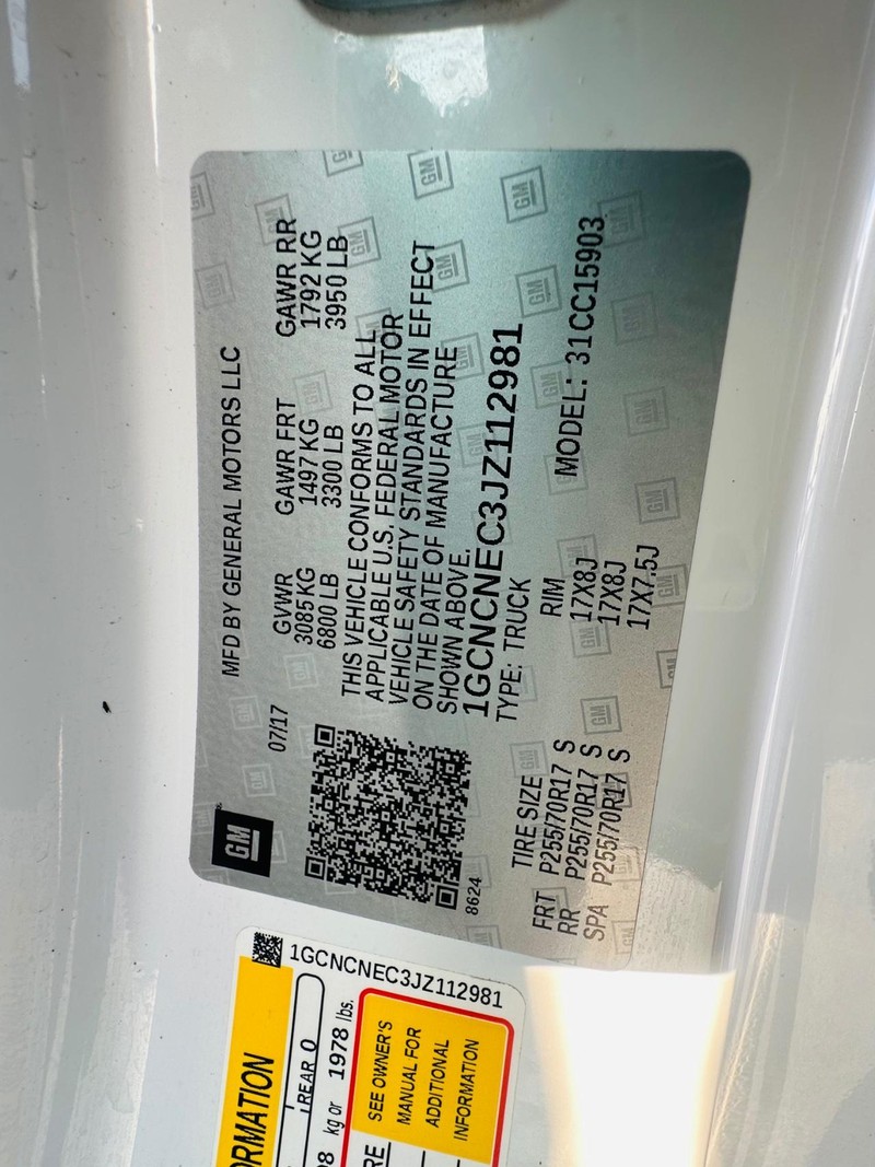 Chevrolet Silverado 1500 Vehicle Full-screen Gallery Image 21