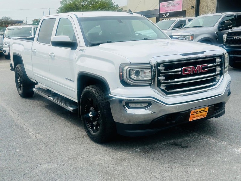 GMC Sierra 1500 Vehicle Full-screen Gallery Image 3