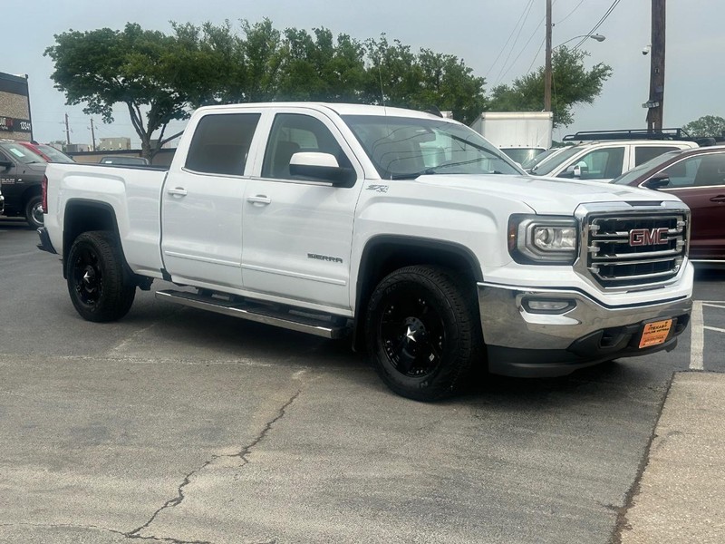 GMC Sierra 1500 Vehicle Full-screen Gallery Image 4