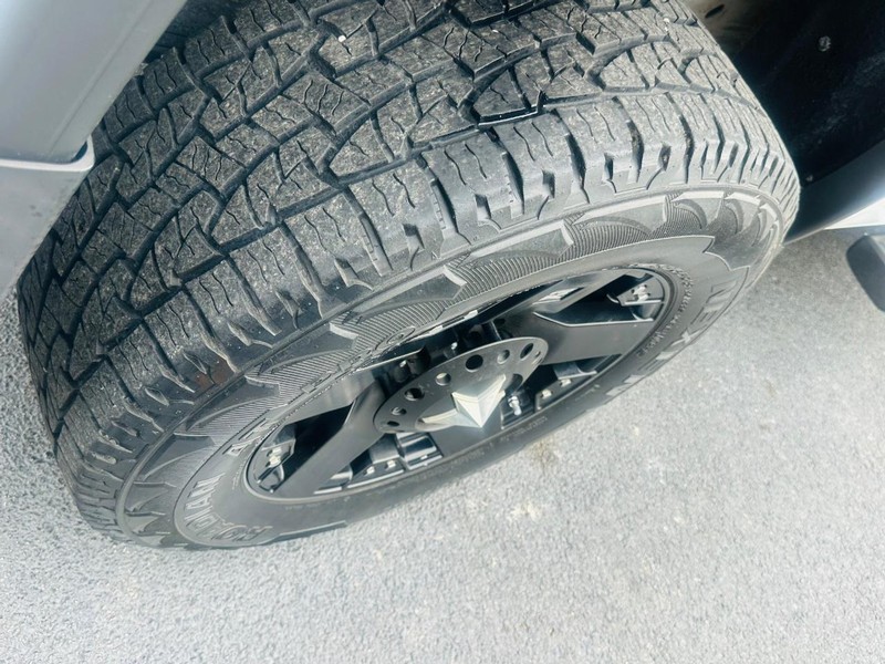 GMC Sierra 1500 Vehicle Full-screen Gallery Image 33