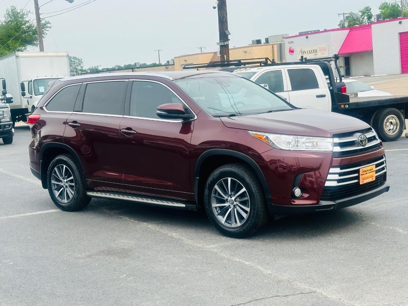 2018 Toyota Highlander XLE photo 5