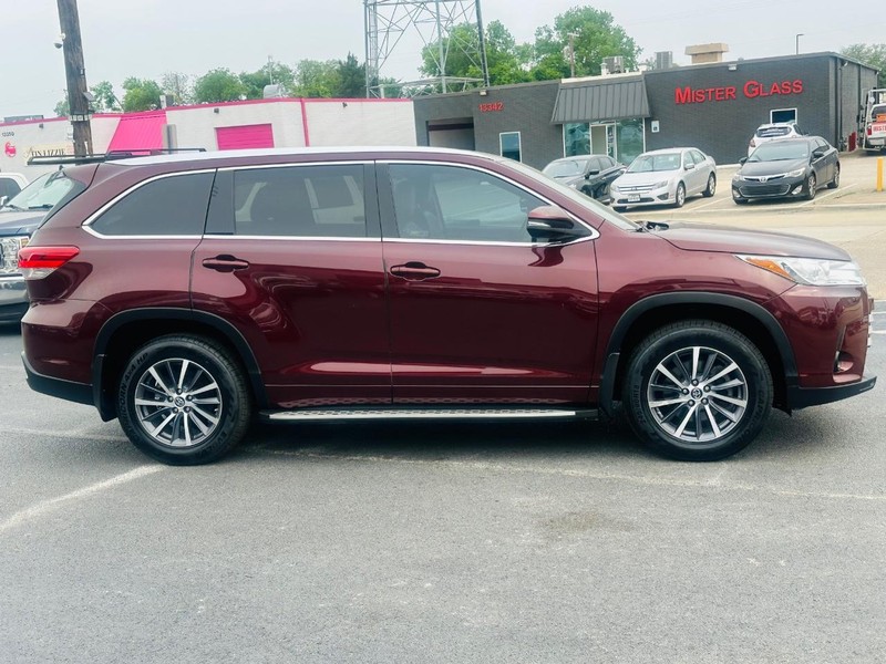 2018 Toyota Highlander XLE photo 6