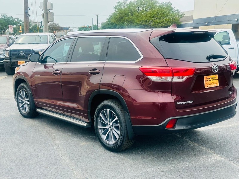 2018 Toyota Highlander XLE photo 9