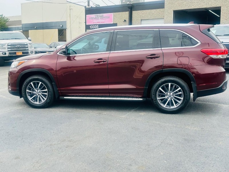2018 Toyota Highlander XLE photo 10