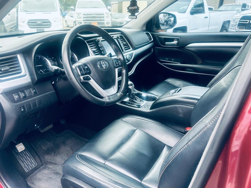 2018 Toyota Highlander XLE photo 14