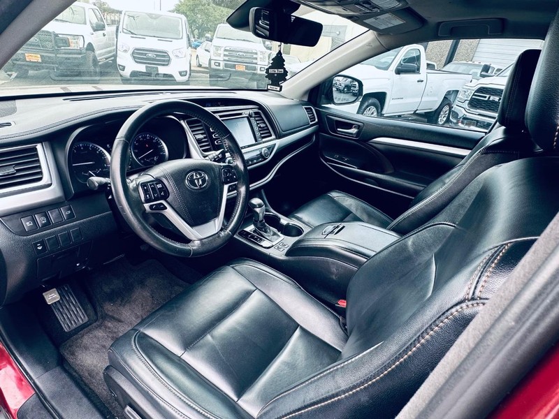 2018 Toyota Highlander XLE photo 15