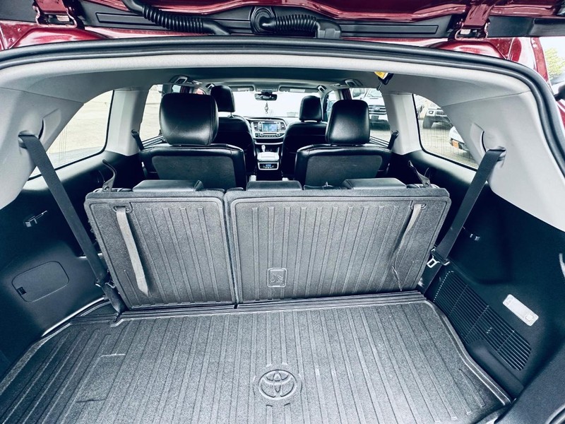 2018 Toyota Highlander XLE photo 21