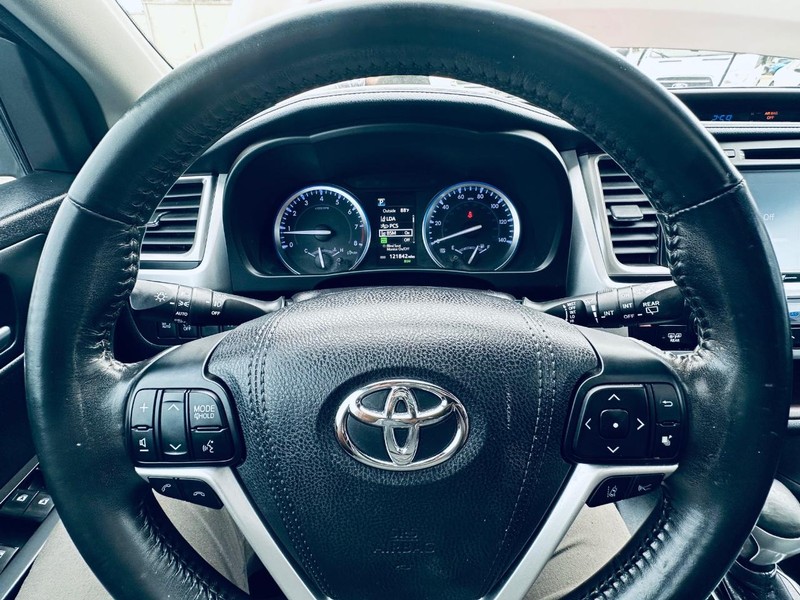 2018 Toyota Highlander XLE photo 28
