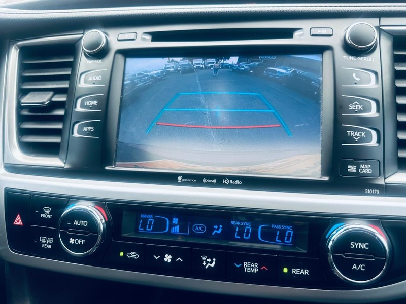 2018 Toyota Highlander XLE photo 29