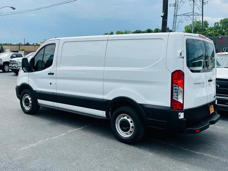 2021 Ford Transit Cargo Van photo 7