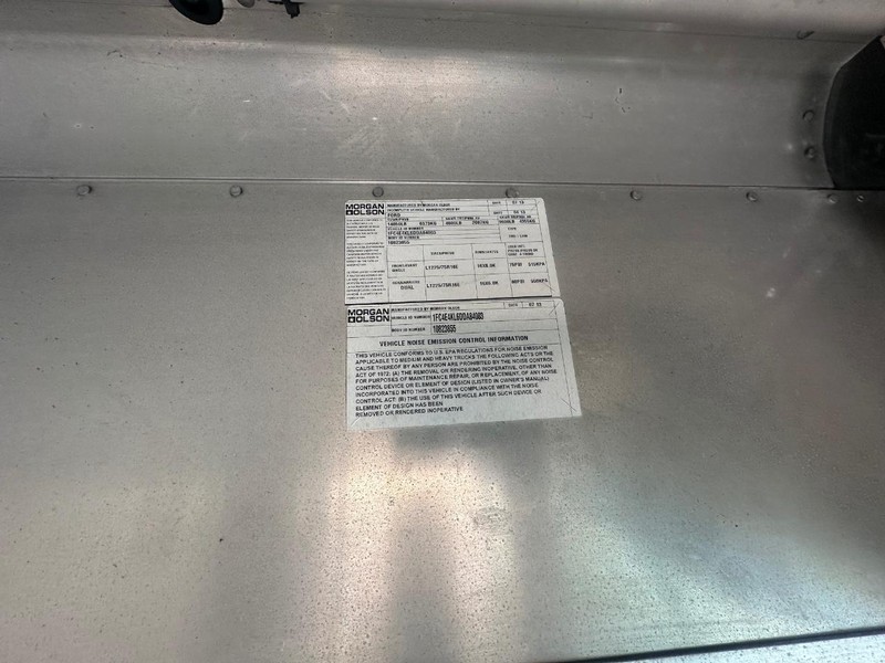 Ford Econoline Commercial Chassis Vehicle Full-screen Gallery Image 8