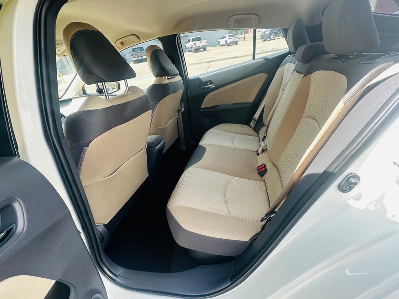 2018 Toyota Prius Two photo 18