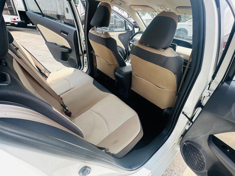 2018 Toyota Prius Two photo 21