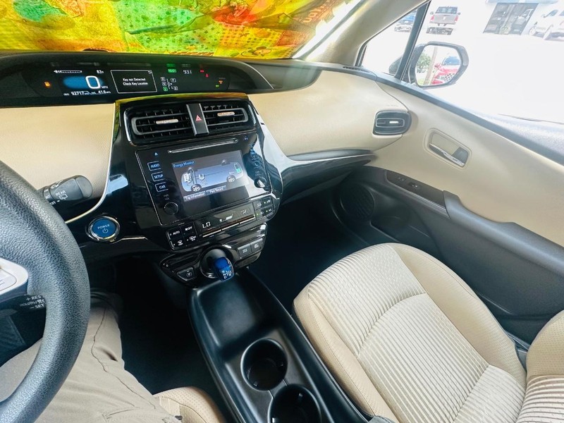 2018 Toyota Prius Two photo 27