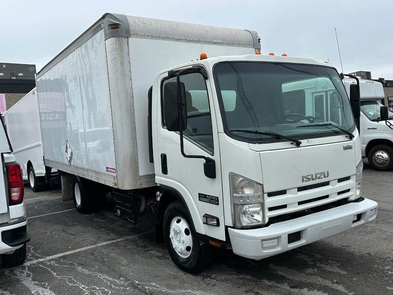 2011 Isuzu NPR photo 4