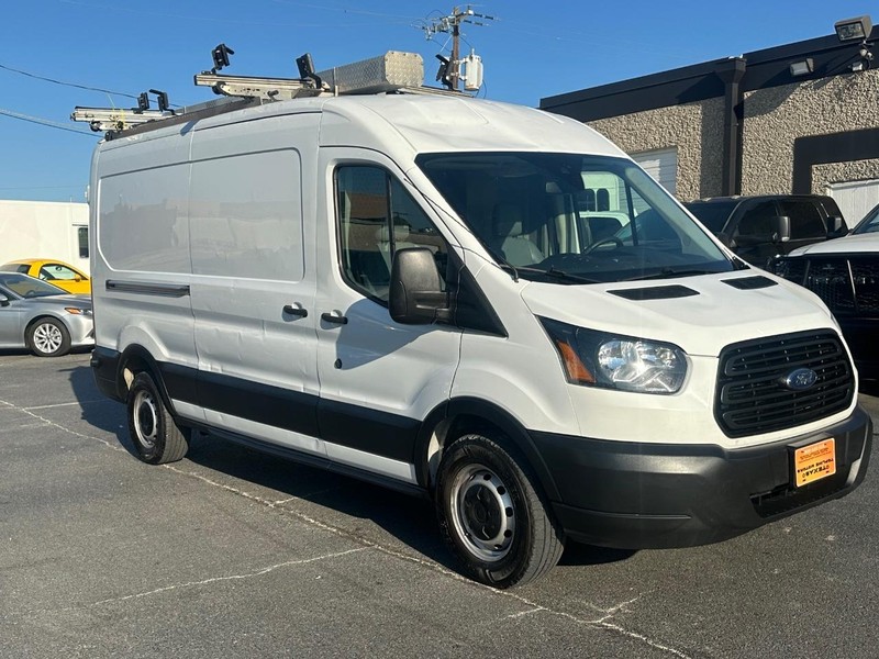 Ford Transit Van Vehicle Full-screen Gallery Image 6