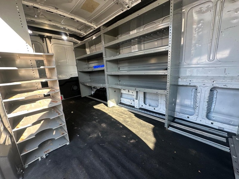 Ford Transit Van Vehicle Full-screen Gallery Image 19