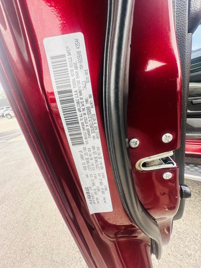 Ram 2500 Vehicle Full-screen Gallery Image 34