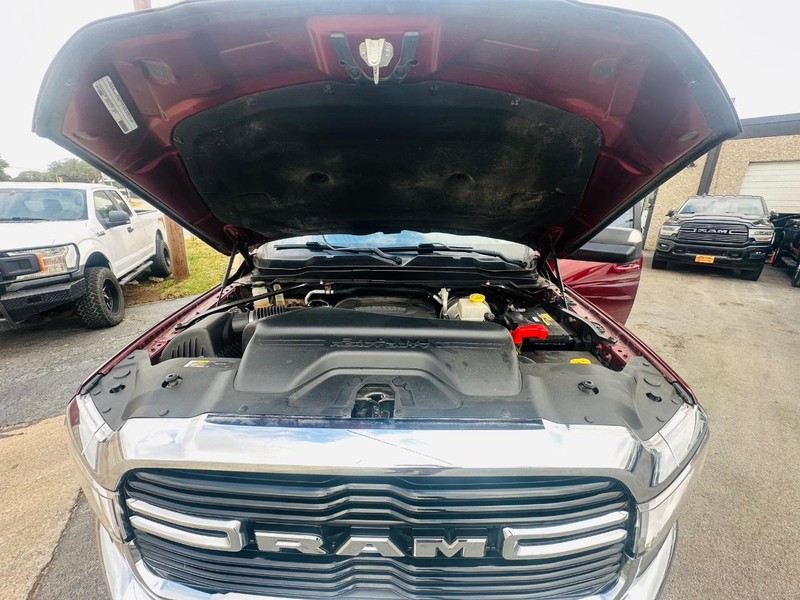 Ram 2500 Vehicle Full-screen Gallery Image 35