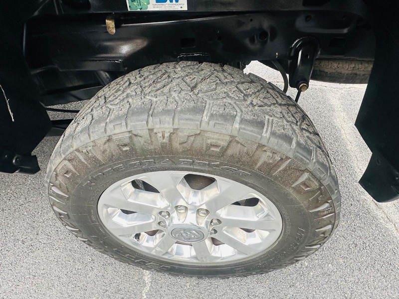 Ram 2500 Vehicle Full-screen Gallery Image 17