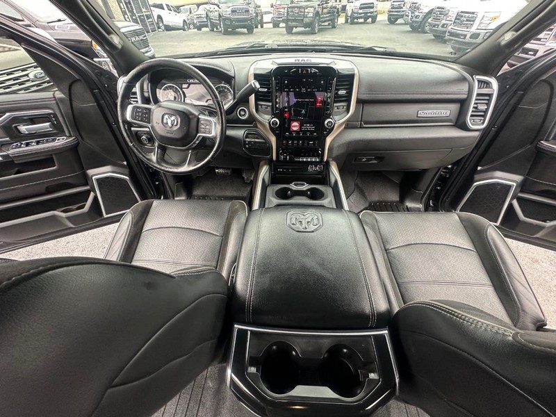 Ram 2500 Vehicle Full-screen Gallery Image 29