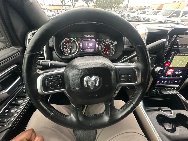 Ram 2500 Vehicle Full-screen Gallery Image 39