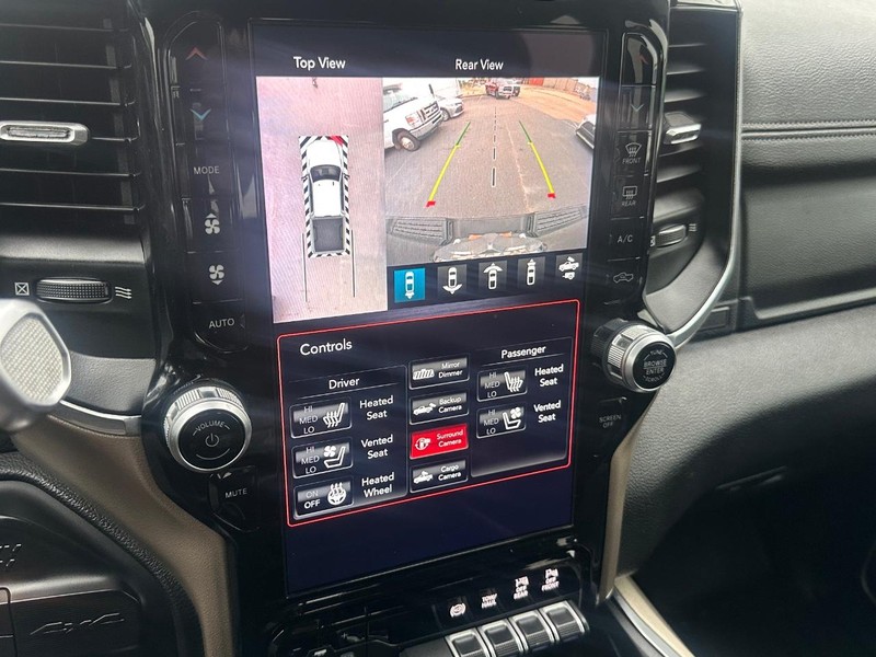 Ram 2500 Vehicle Full-screen Gallery Image 40