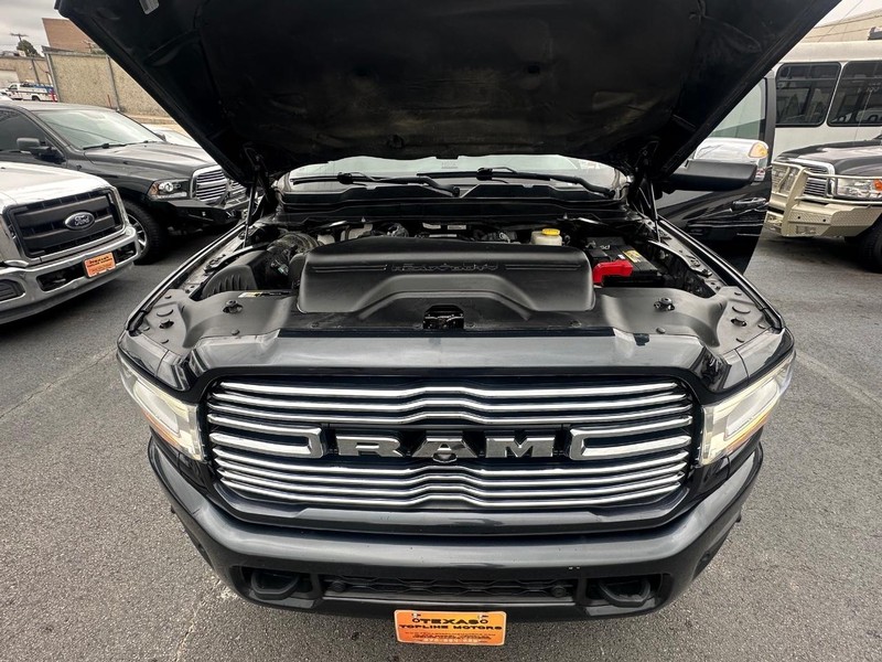 Ram 2500 Vehicle Full-screen Gallery Image 46