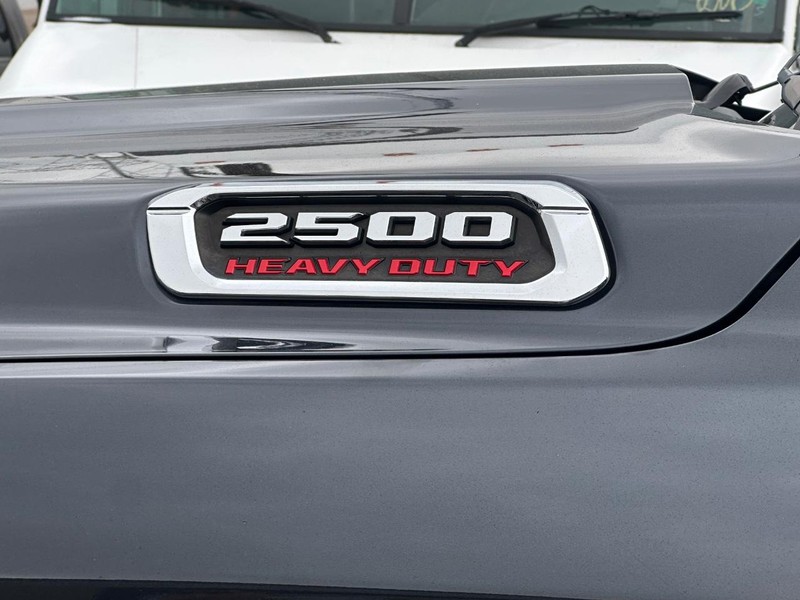 Ram 2500 Vehicle Full-screen Gallery Image 47