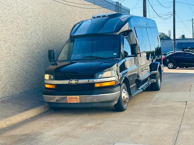 Chevrolet Express Commercial Cutaway Vehicle Full-screen Gallery Image 10