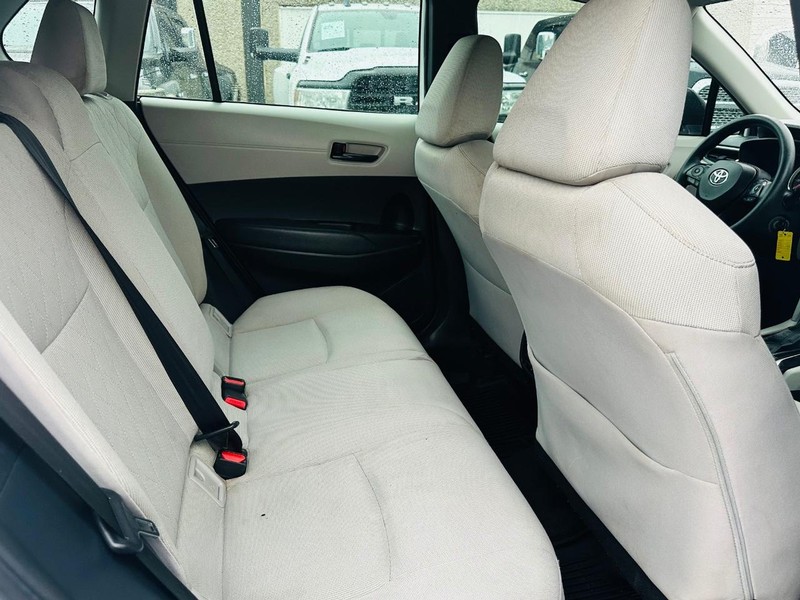 Toyota Corolla Cross Vehicle Full-screen Gallery Image 15