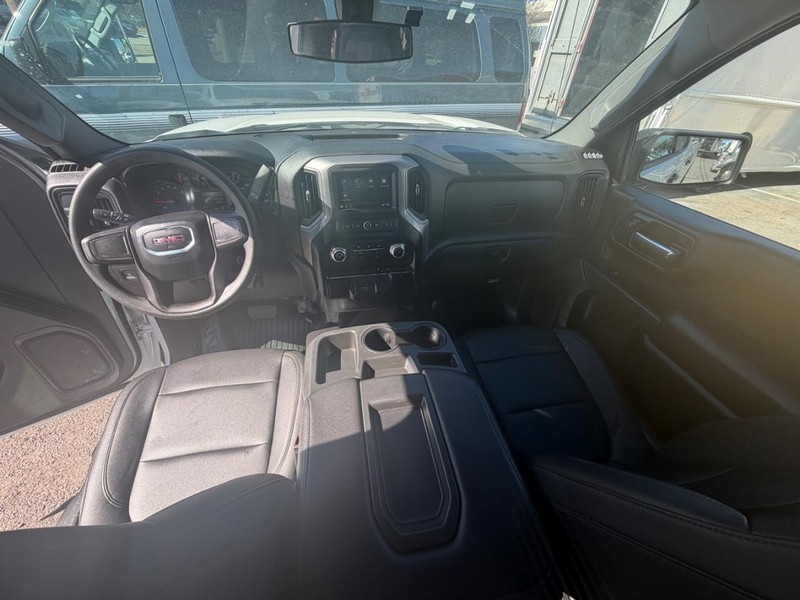 GMC Sierra 1500 Vehicle Full-screen Gallery Image 20