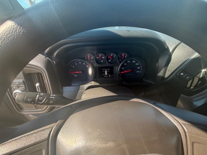 GMC Sierra 1500 Vehicle Full-screen Gallery Image 22