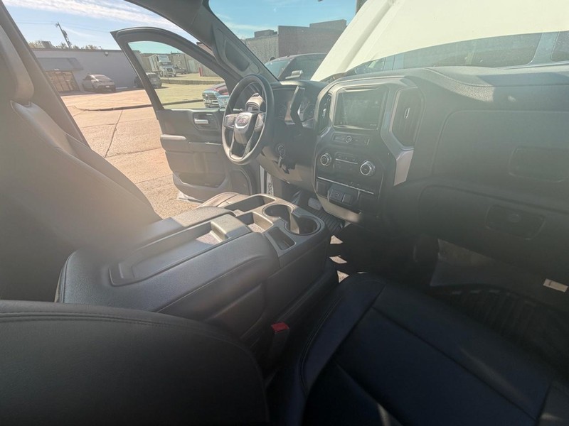 GMC Sierra 1500 Vehicle Full-screen Gallery Image 27